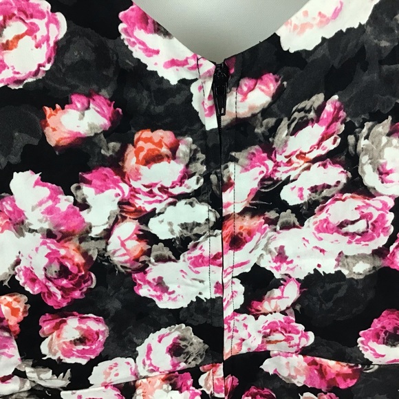Torrid Rose Print Peplum Top - Picture 3 of 6